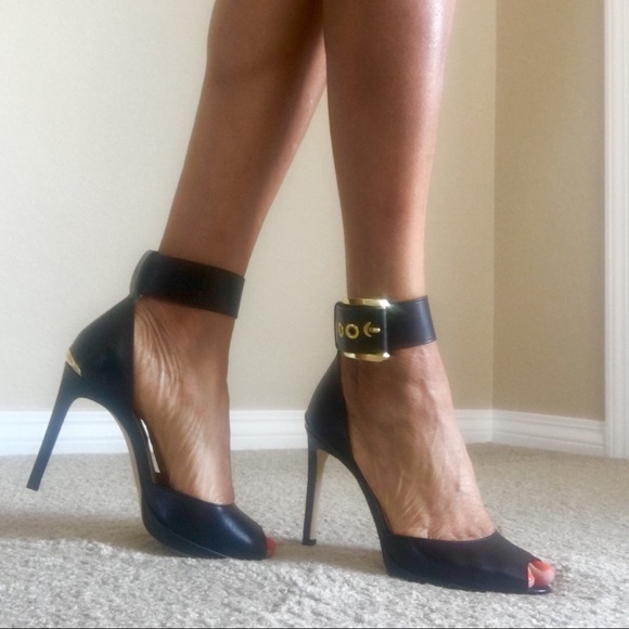 Michael Kors Women’s Shoes - Picture 3 of 8